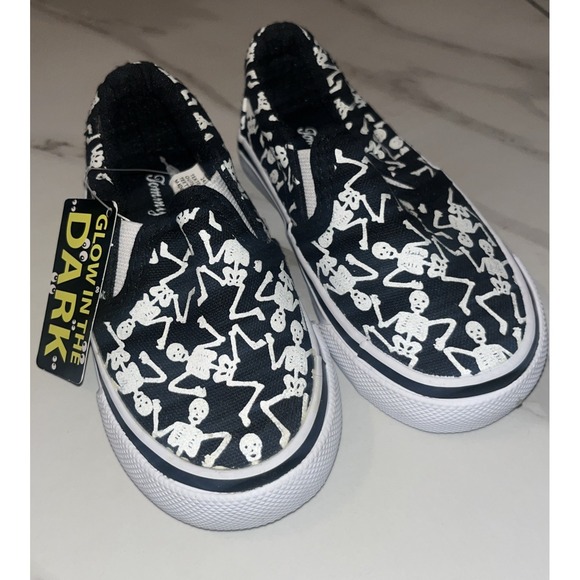 Tommy Bahama Other - Tommy Bahama Toddler 6 Skeleton Bones Glow-in-the-Dark Halloween Shoes ‎ Canvas